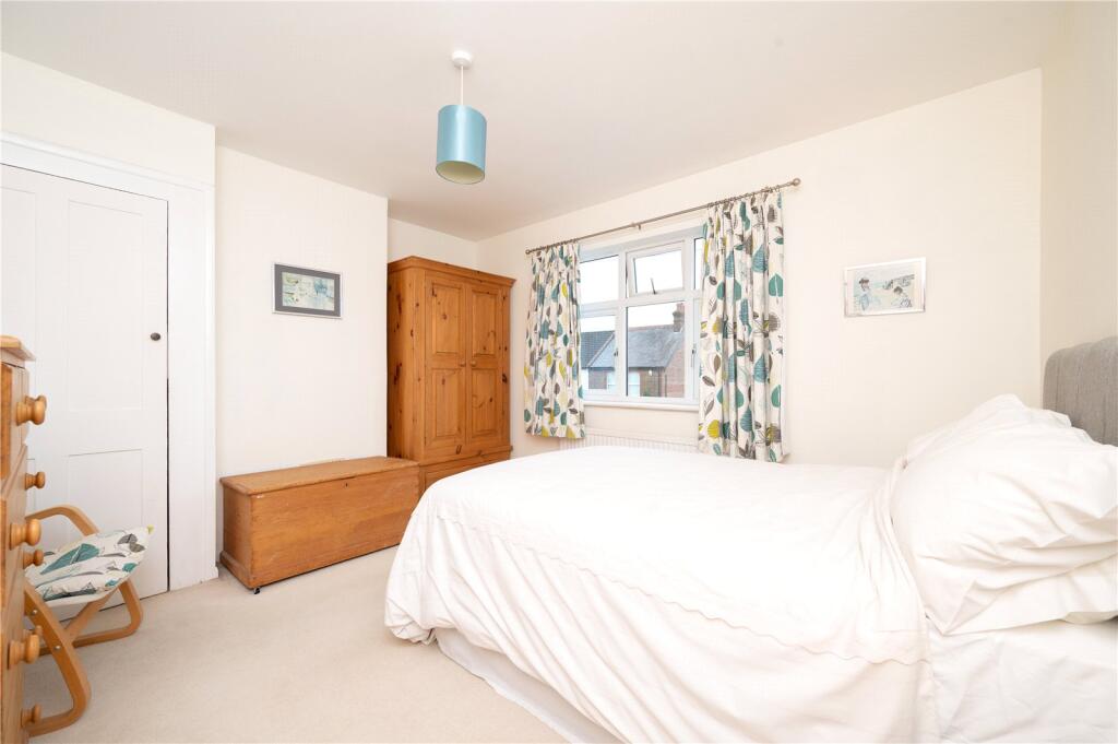 House in St Albans, The Camp - More
