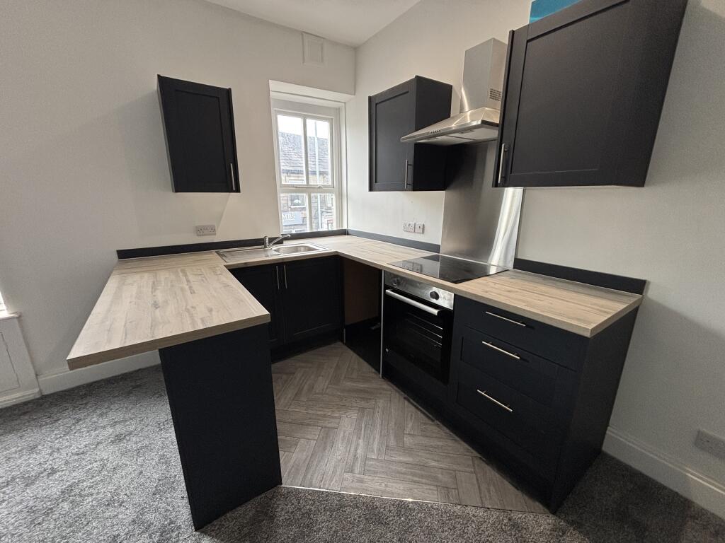 Apartment in Bradford, Silsden - View 5