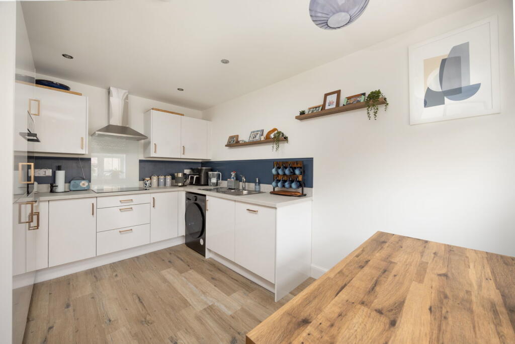 House in Chippenham, Wiltshire - View 4