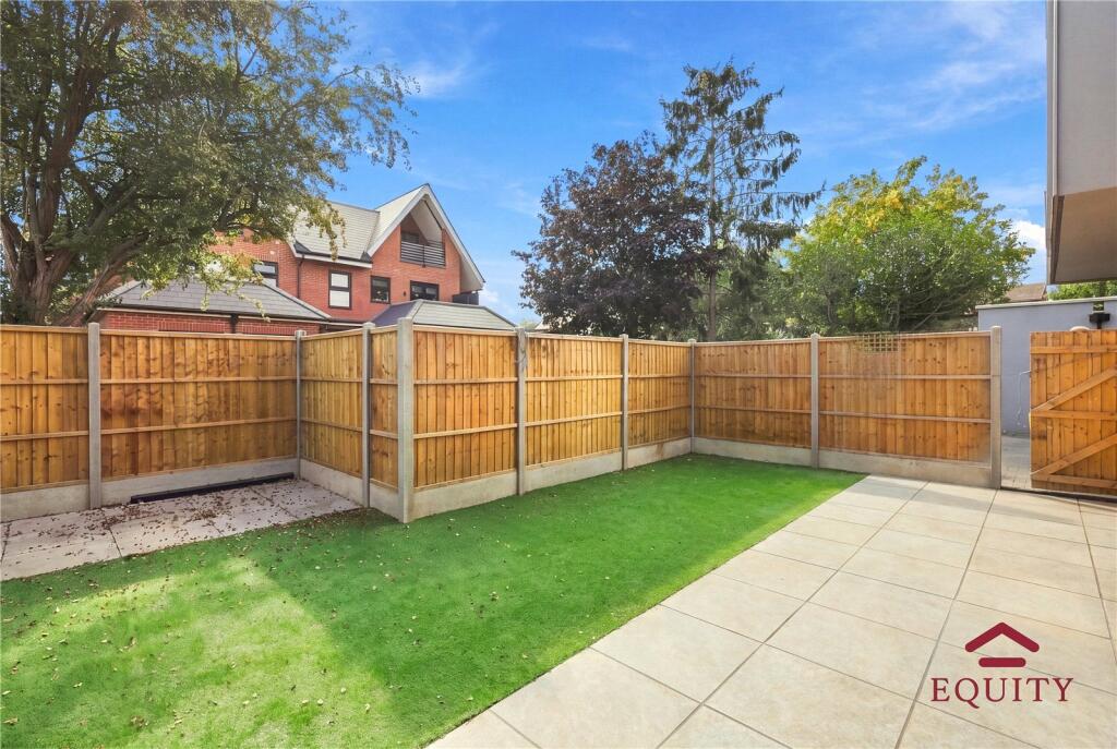 House in Enfield - More