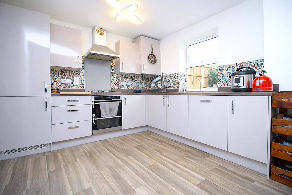 House in Dacorum, Hertfordshire - View 2