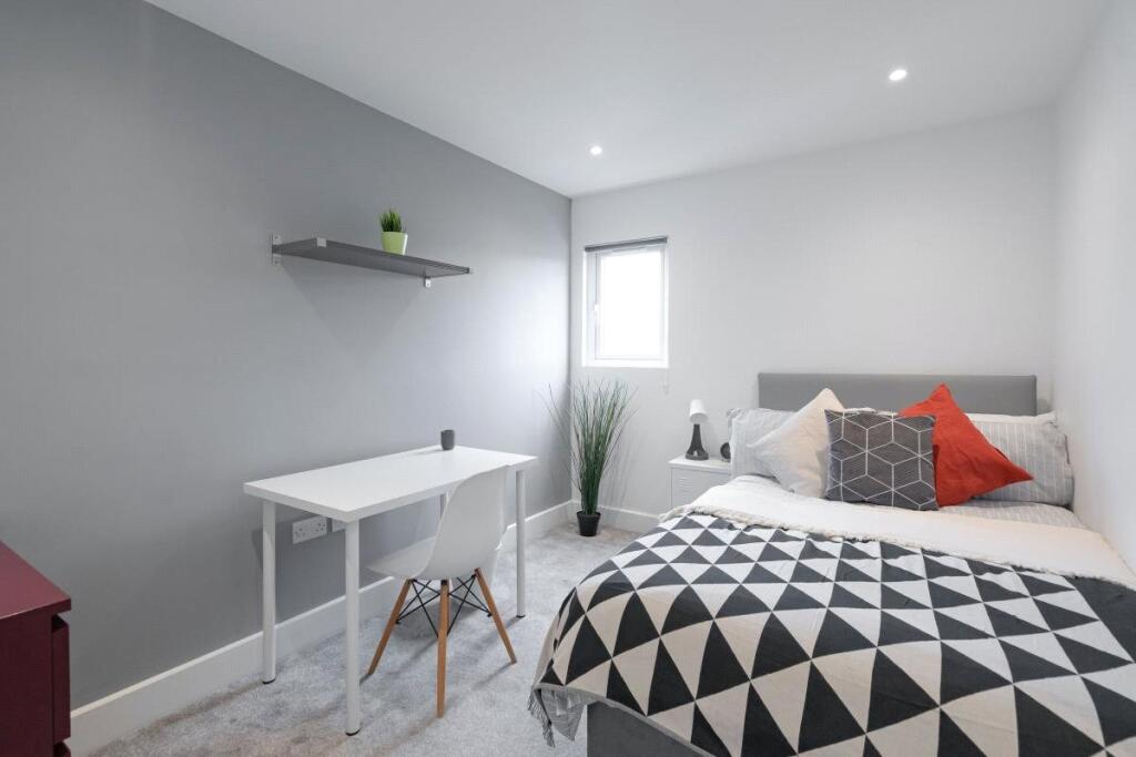 Main image of property: Darlington Road, Southsea, Hampshire, PO4