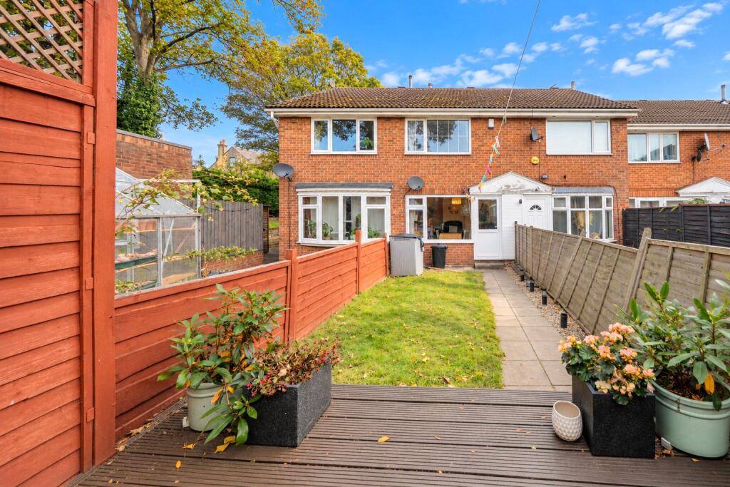 2-bed house on Warrels Court, Leeds, West Yorkshire, £175,000