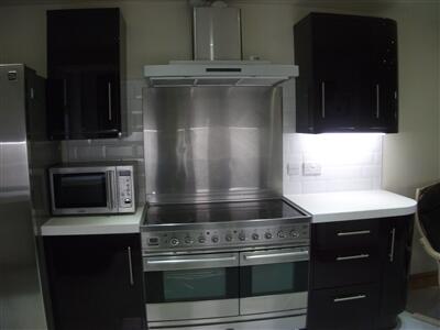 6 bedroom house for rent