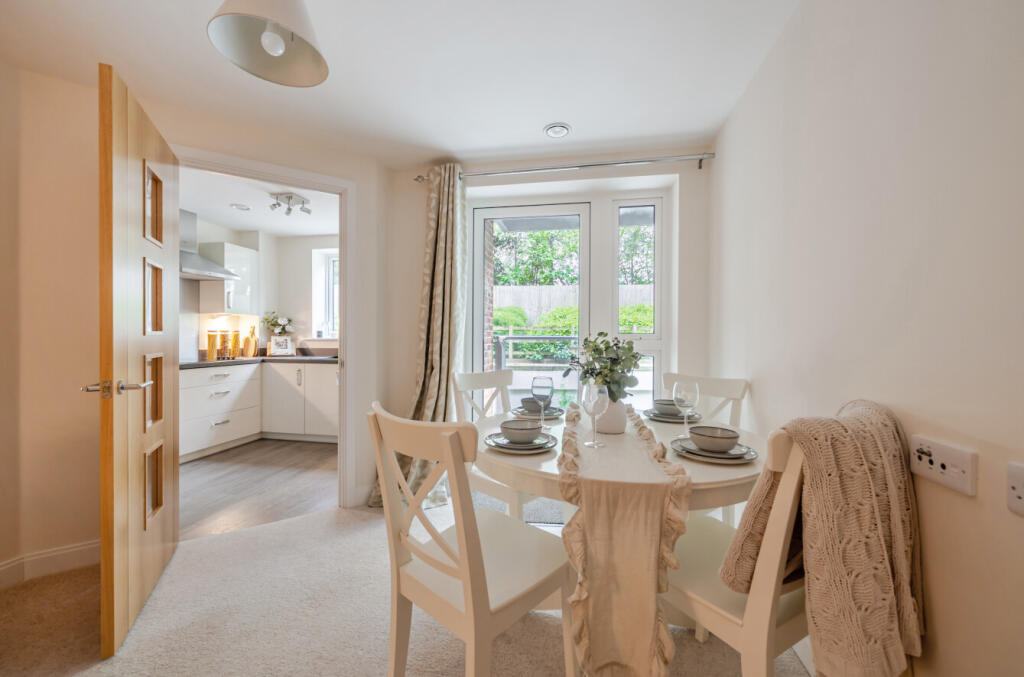 Apartment in Alresford, The Soke, New Alresford - View 3