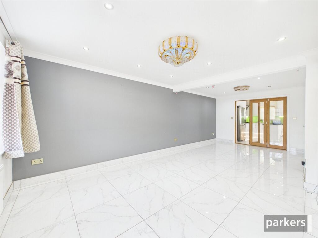 Radnor Road, Earley, Reading, Berkshire, RG6 photo 2