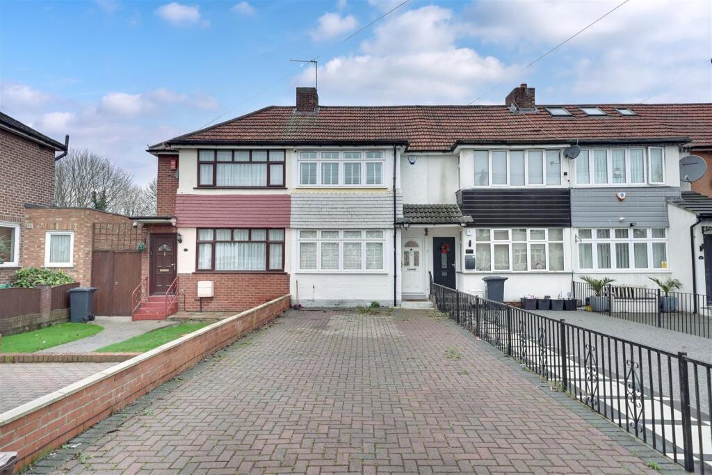 3-bed terraced on Queens Drive, Waltham Cross, £475,000