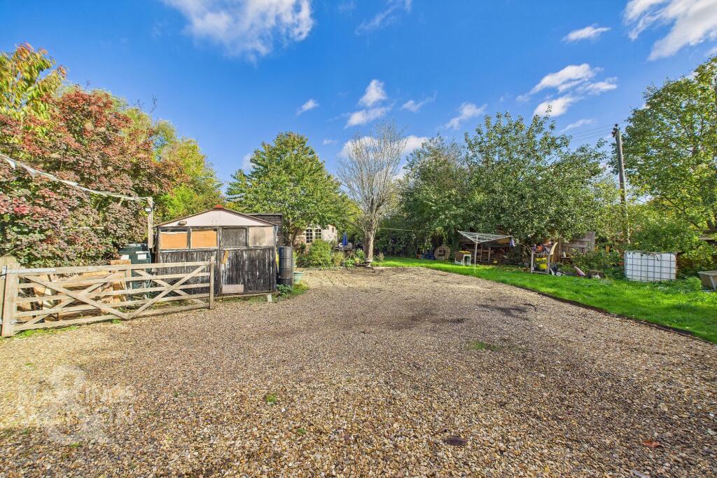 St. James Plain, Chequers Lane, Bressingham, Diss photo 2