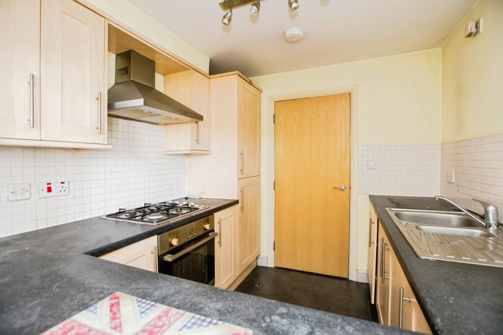 Apartment in Calderdale, West Yorkshire - View 3