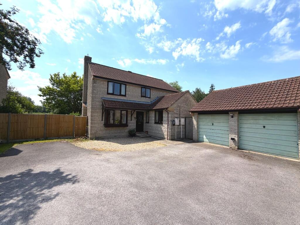 Main image of property: Plough Close