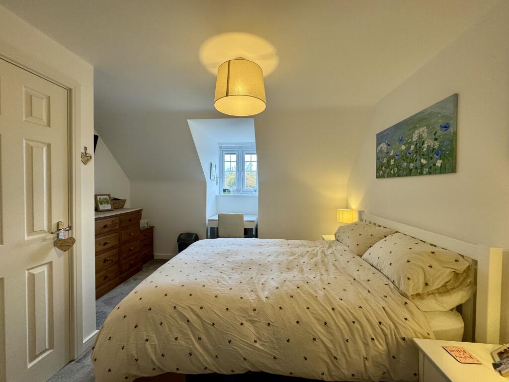 Additional image 9 of New Meadow Close, Dickens Heath, Solihull, B90