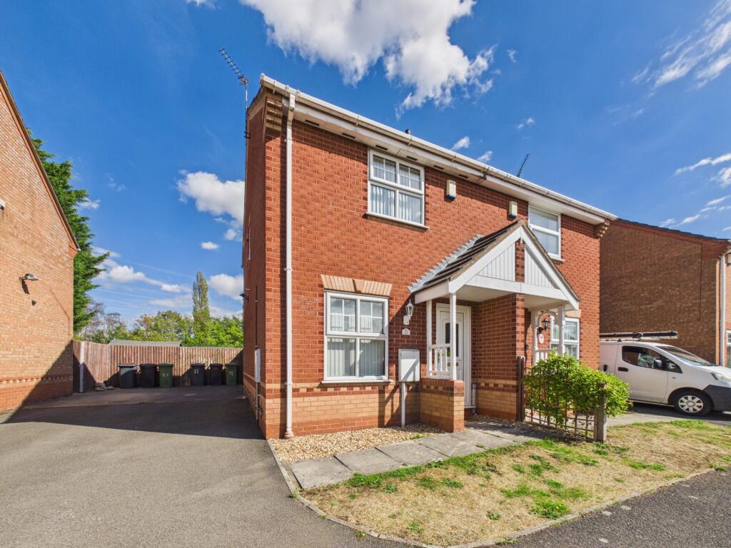 Main image of property: Charlecote Walk, Nuneaton, CV11