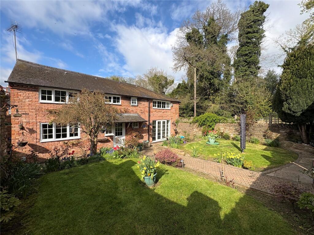 Main image of property: Henley Court, WATFORD, Northamptonshire, NN6