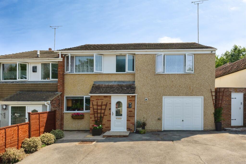Main image of property: Woodside Road, Kingswood, Bristol