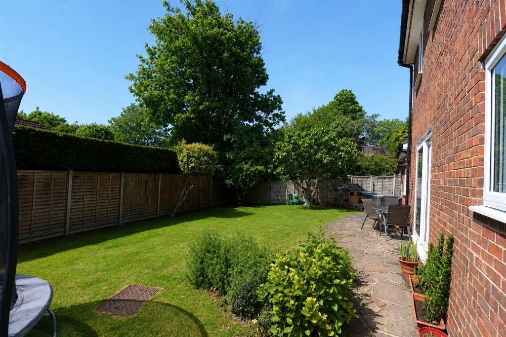 House in London - View 4
