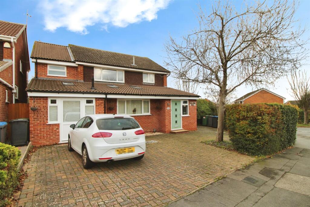 Main image of property: Bow Fell, Brownsover, Rugby