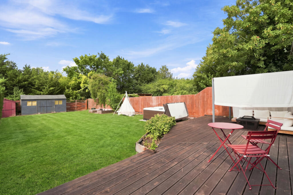 House in Uttlesford, Little Chesterford - View 3