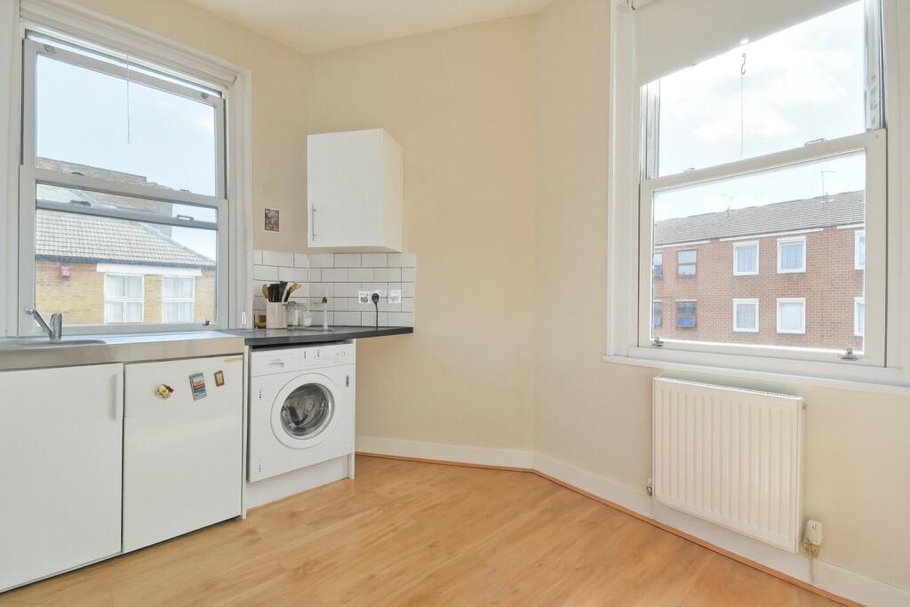 Apartment in London - View 2