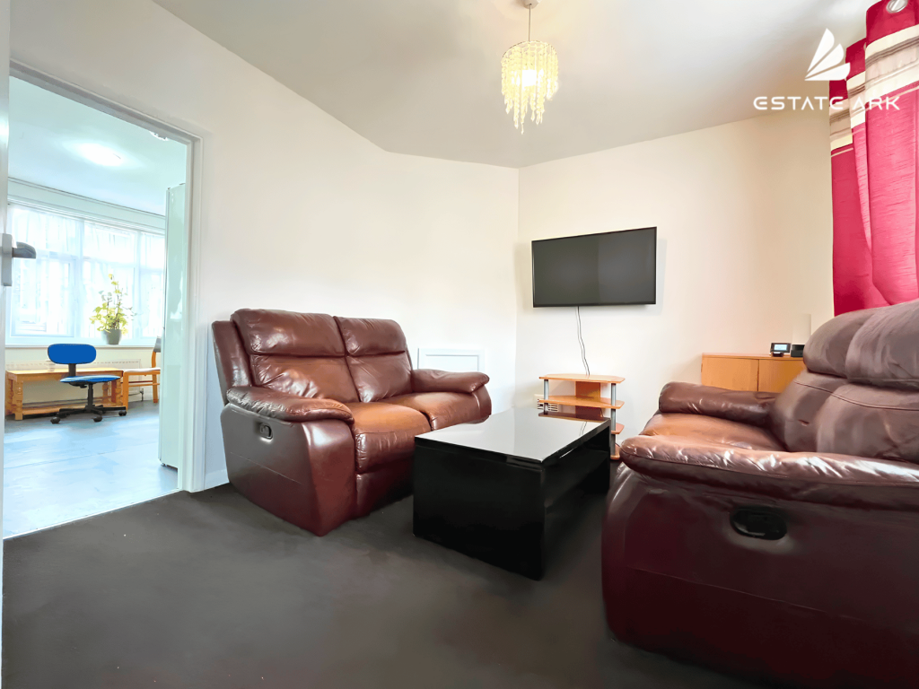 House in London - View 3