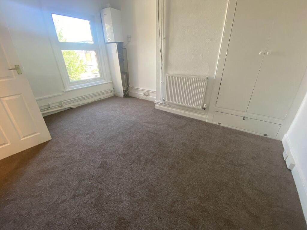 Newtown Road, Eastleigh - View 6