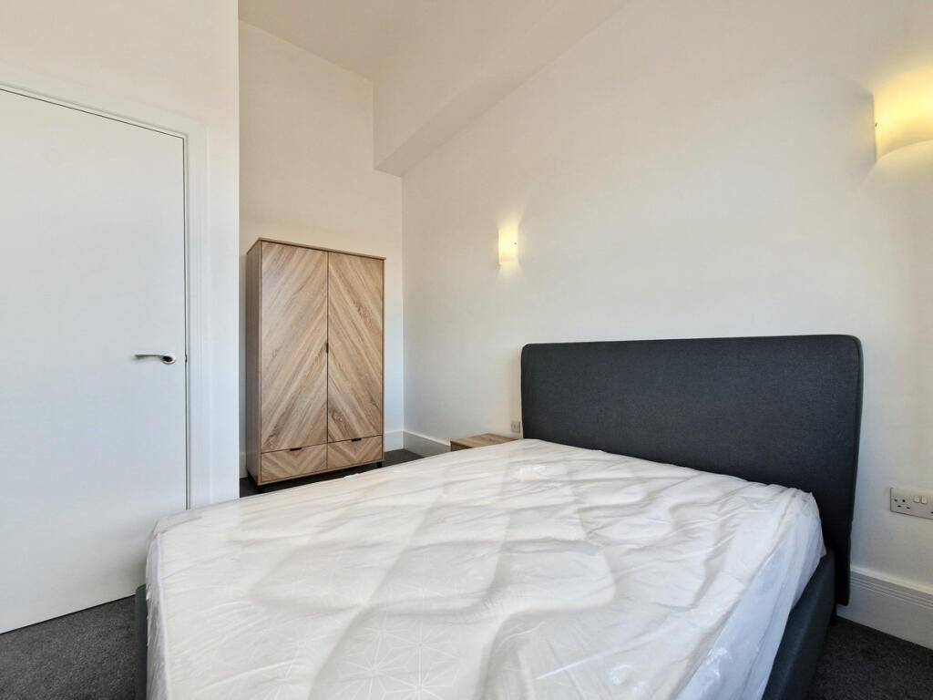 Apartment in Birmingham - View 5