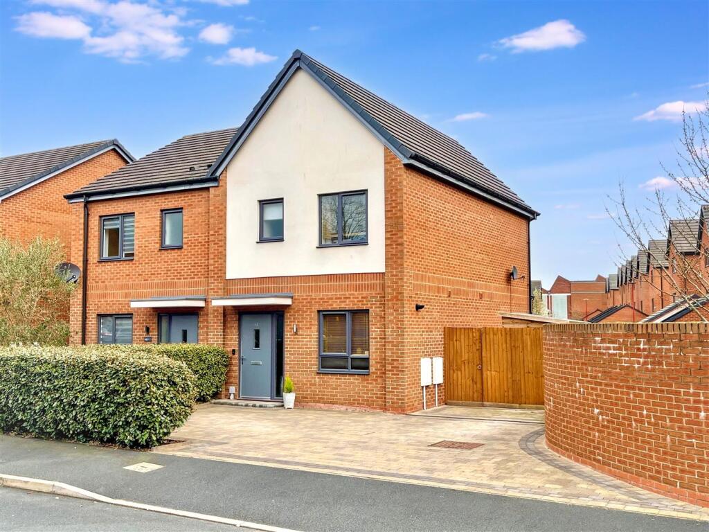 Main image of property: Cincinnati Drive, Birmingham