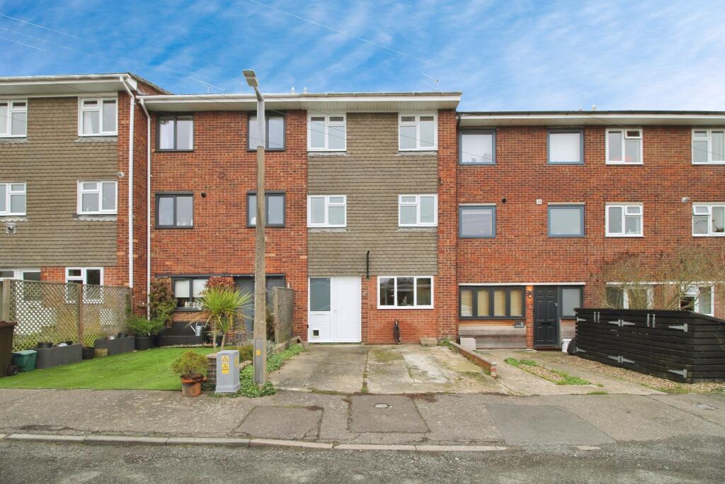 Main image of property: De Vere Lane, Colchester, CO7