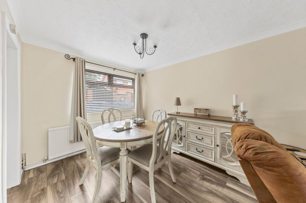 Marlow Close, Birchwood, WA3 – další