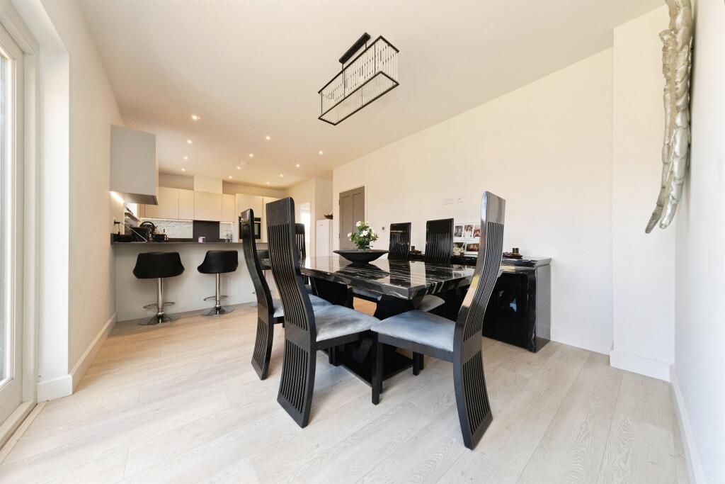 West Field Lane, St. Osyth, Clacton-On-Sea photo 4