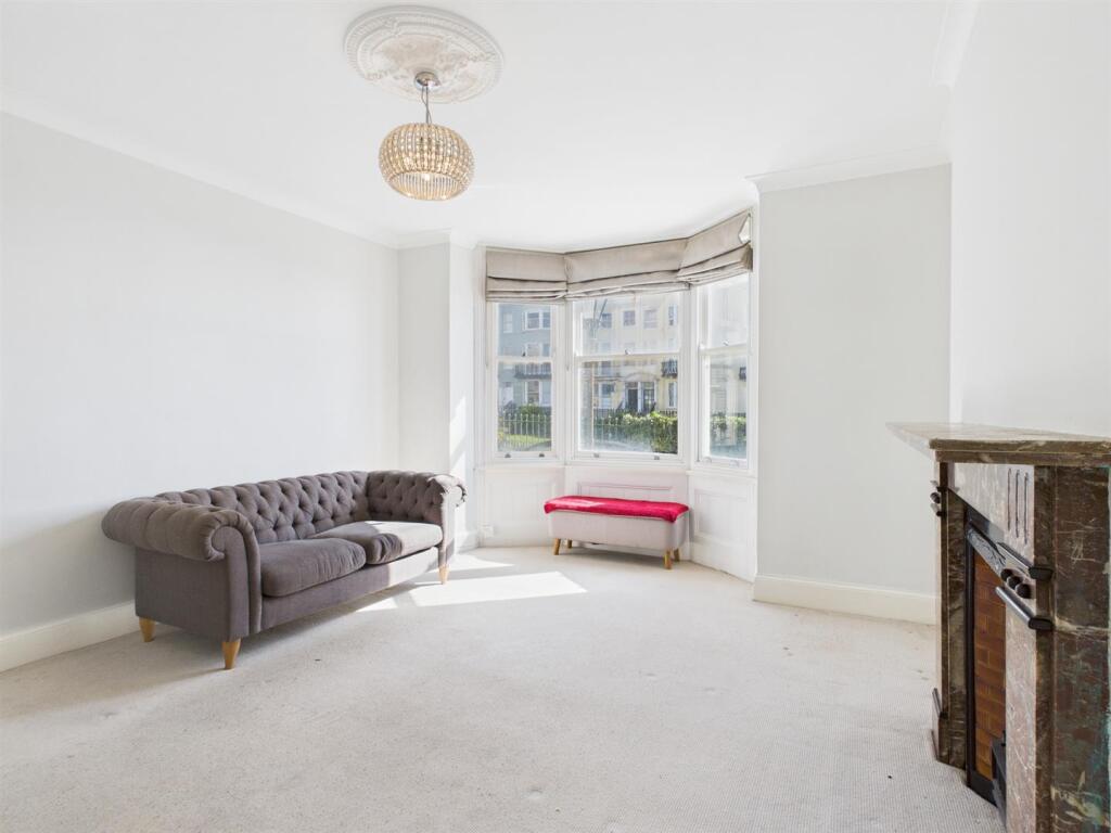 Apartment in Brighton, Queen's Park - View 4