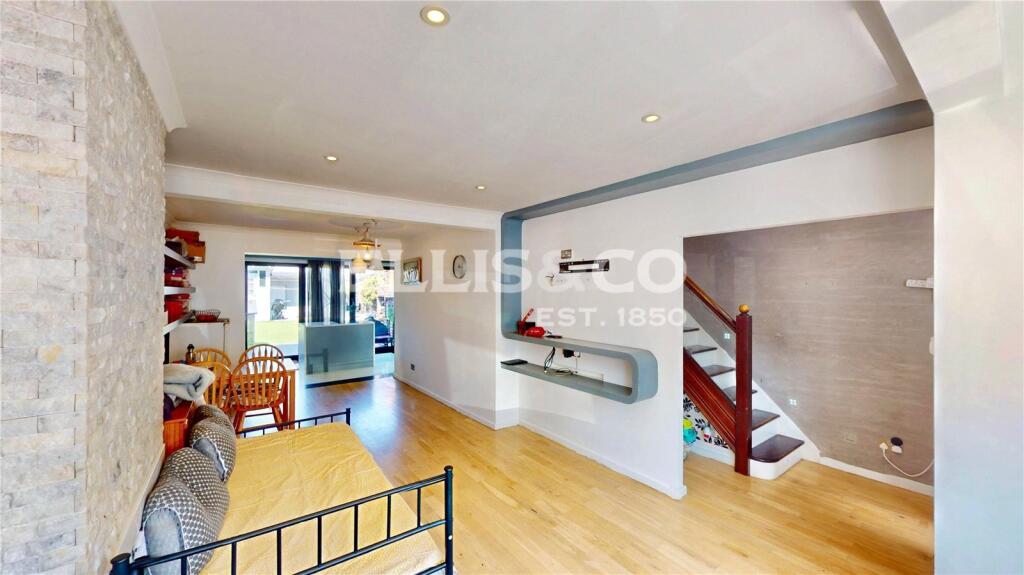 House in London - More