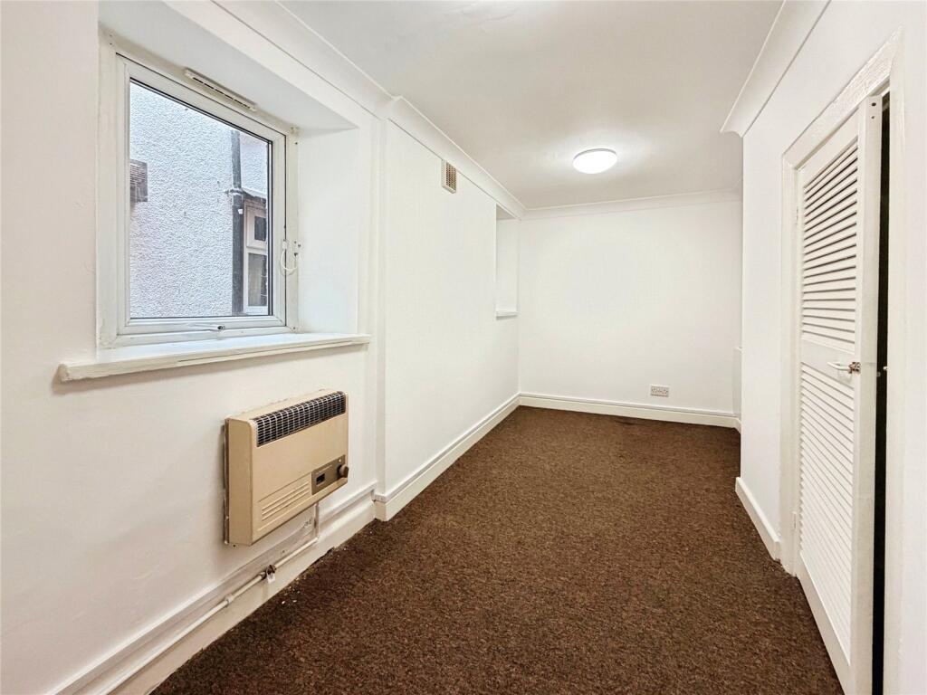 Apartment in Torquay, Ellacombe - View 4