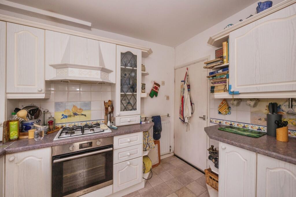 House in Havant, Hampshire - More
