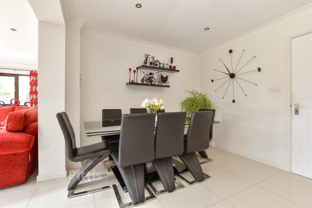 Sandy Lane, Shanklin, Isle of Wight - More