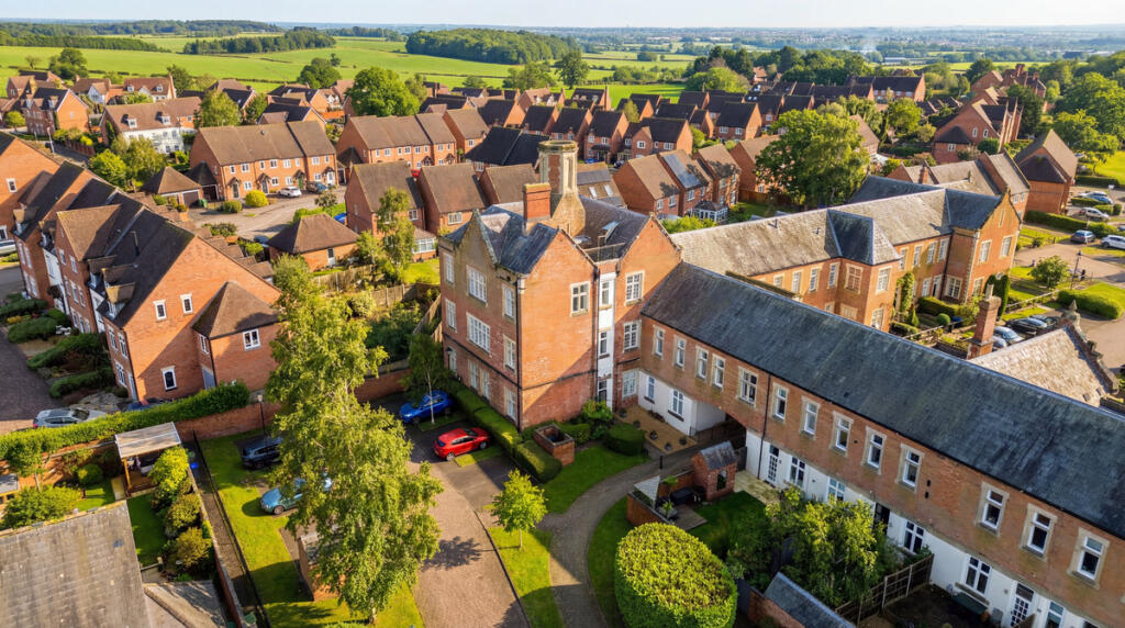 Main image of property: Tredington Park, Warwick, CV35