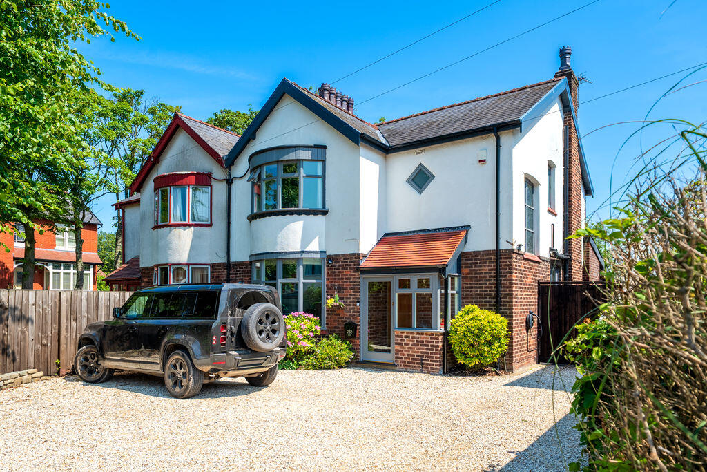 Main image of property: 232 Hesketh Lane, Tarleton PR4 6AT