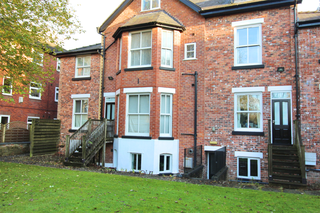 Main image of property: Heaton Moor House, Heaton Moor Road