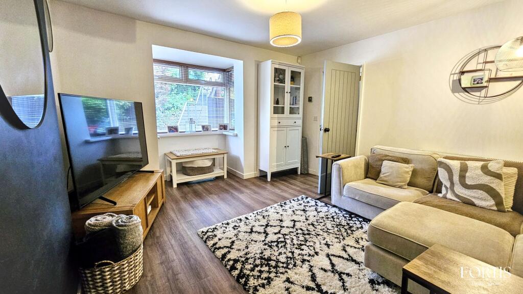 House in Cardiff, Pentrebane, Fairwater - View 4