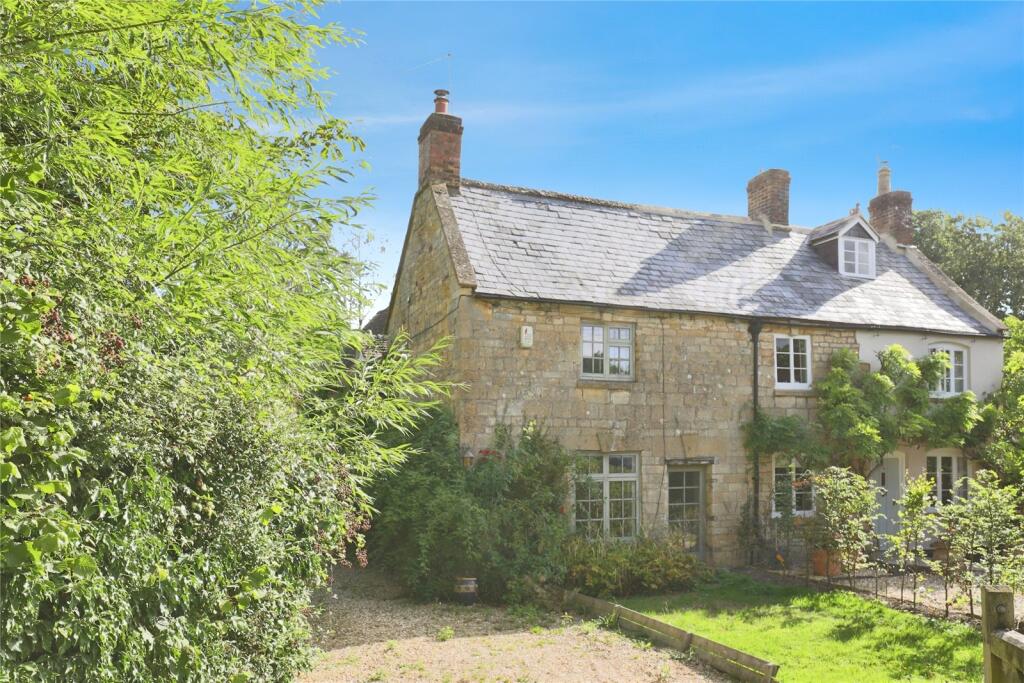 Main image of property: The Cross, Childswickham, Broadway, Worcestershire, WR12