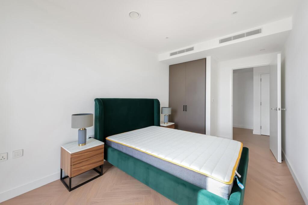 Apartment in London - More