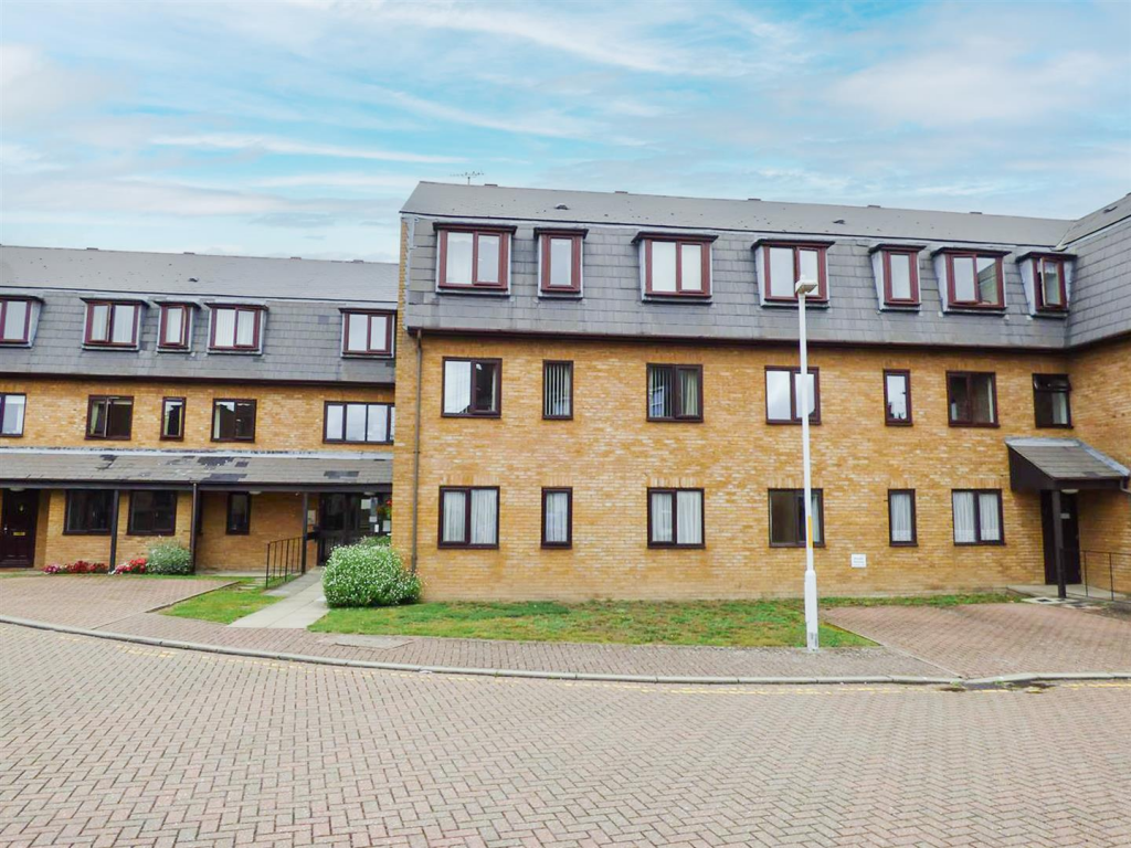 Main image of property: Pilots Place, Gravesend, Kent