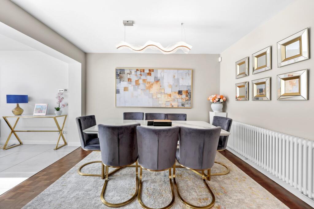 House in Epping Forest, Buckhurst Hill - View 4