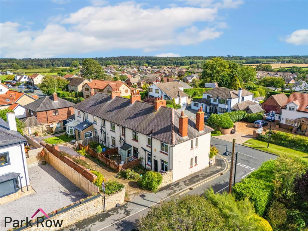 House in Leeds, Barwick in Elmet - View 4
