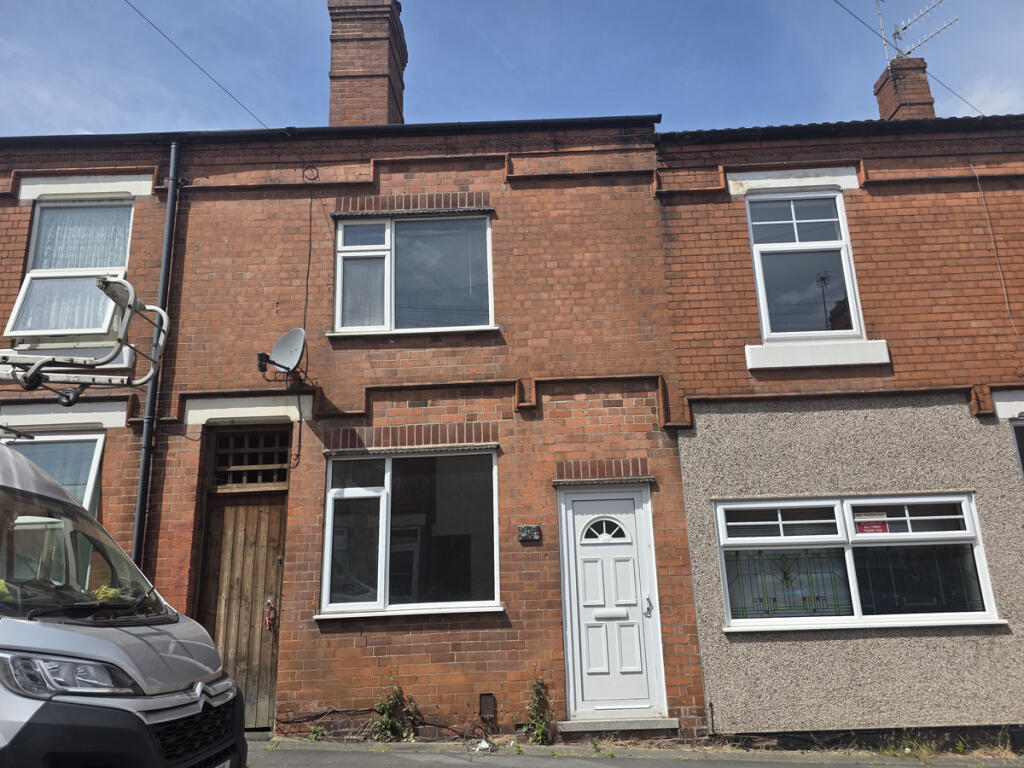 3-bed terraced on King Street, Ilkeston, DE7, £110,000