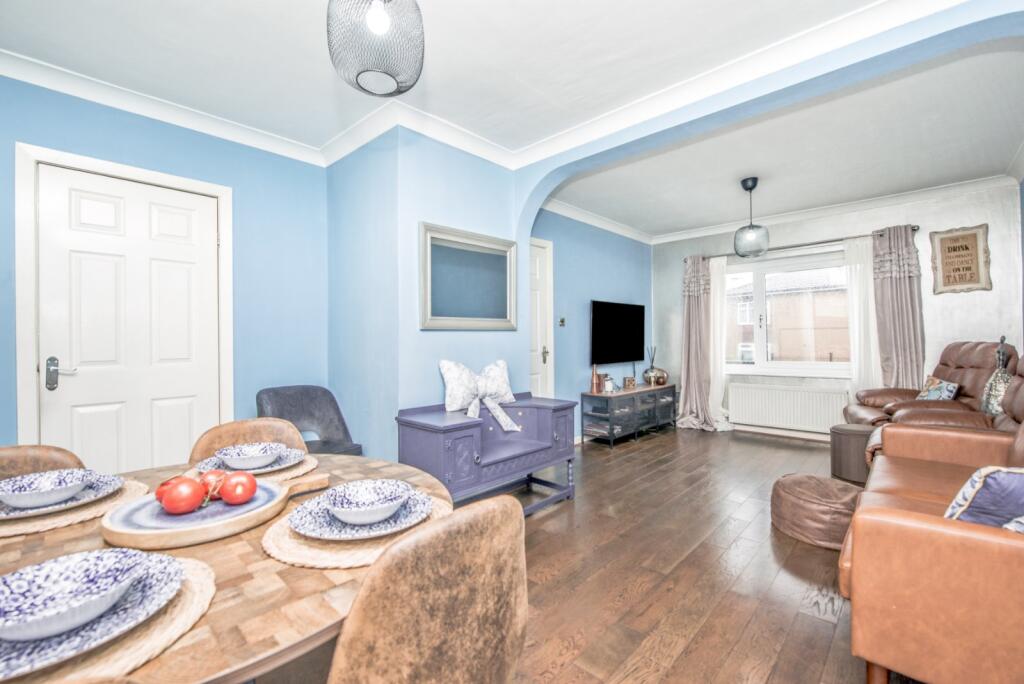 House in Bradford, West Yorkshire - View 4