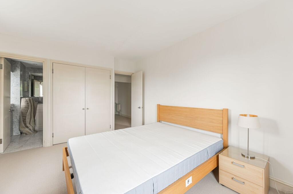 Apartment in London - View 4