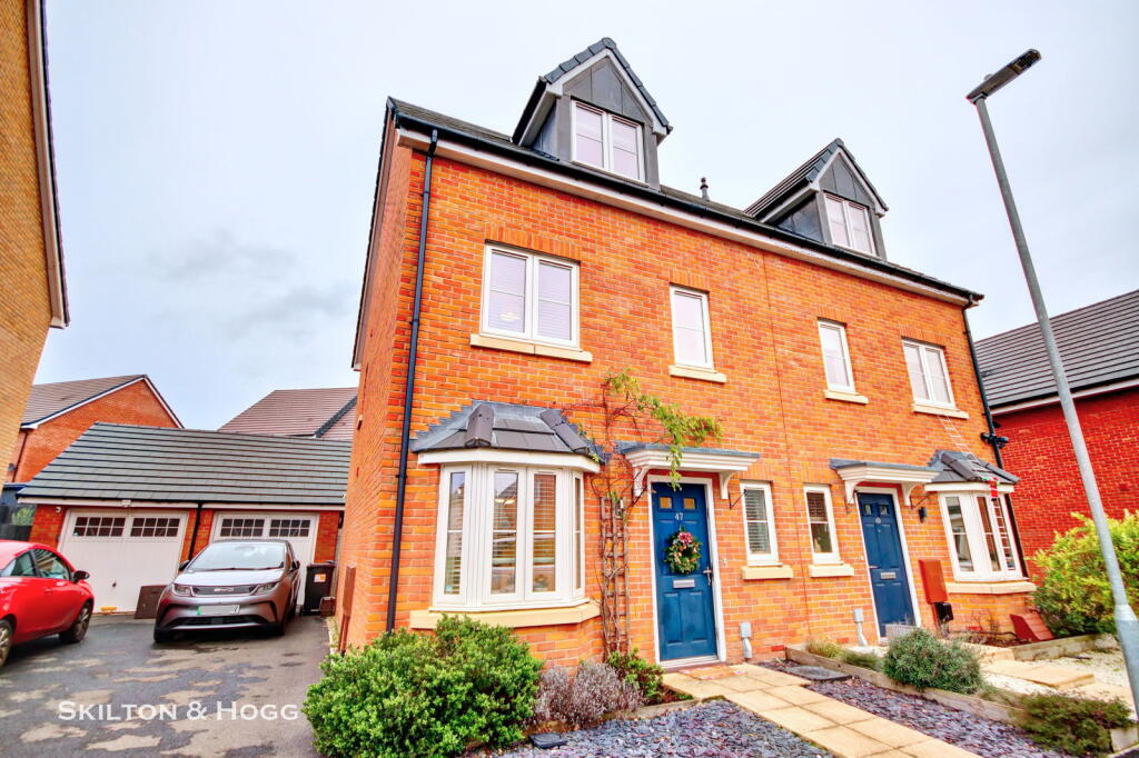 Main image of property: Walsingham Drive, Daventry, NN11 2LE