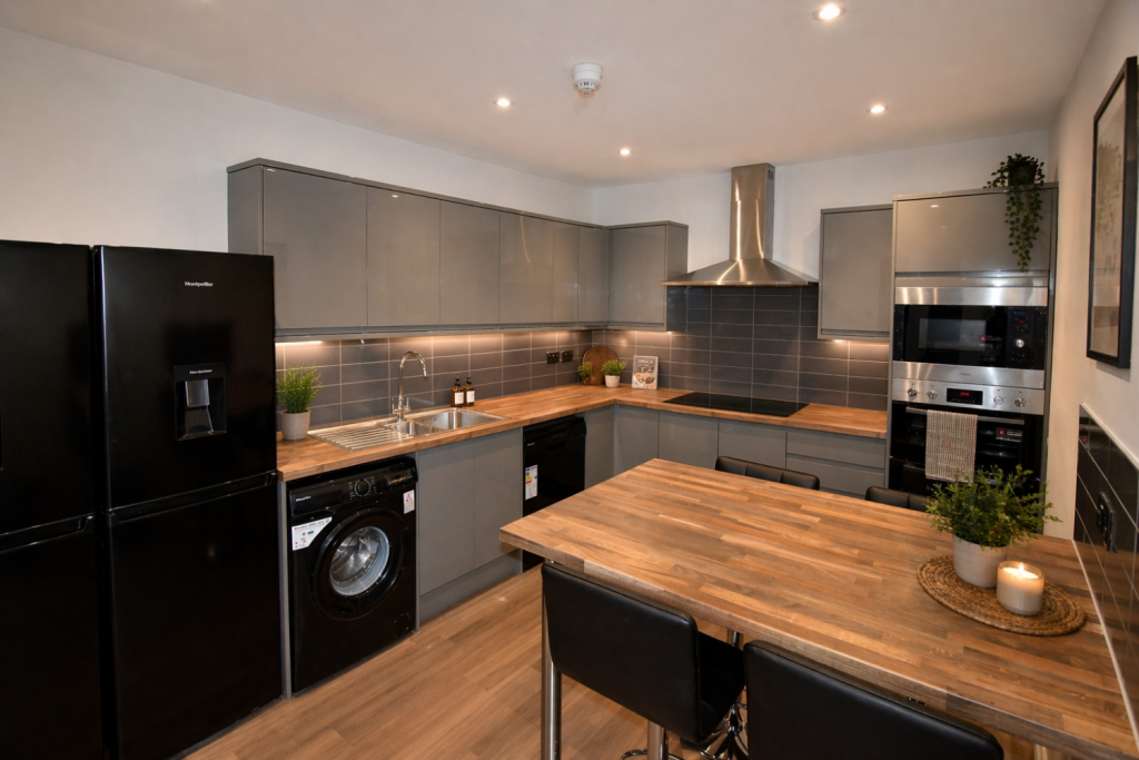 1 bedroom house share for rent