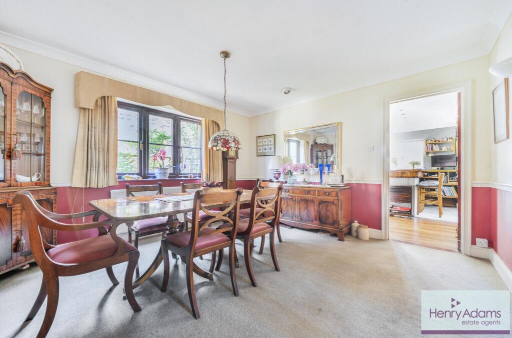 House in Winchester, Denmead - View 4