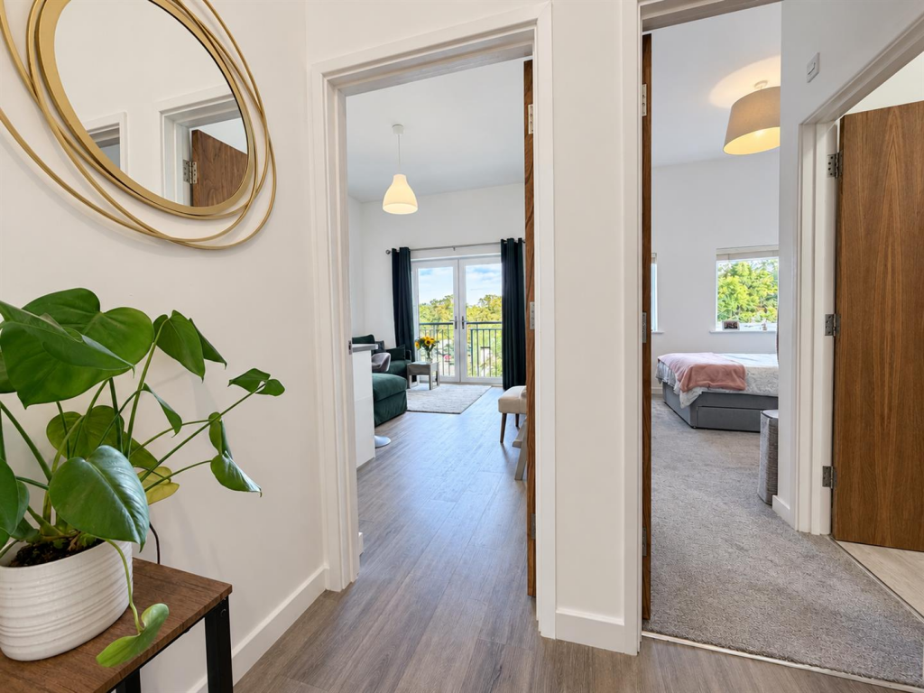 Apartment in Warwick, Cliff Hill - View 5